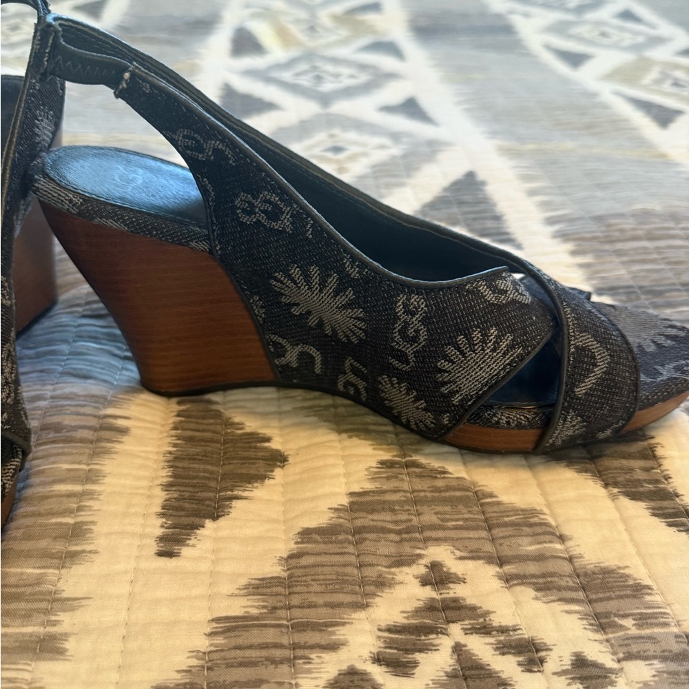 Ugg Black Patterned Slingback Heels - image 2